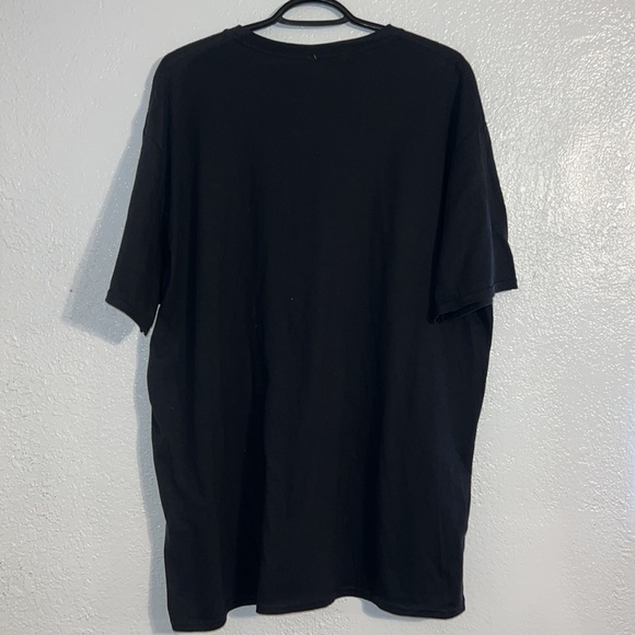 MENS GRAPHIC TOP - Picture 2 of 2